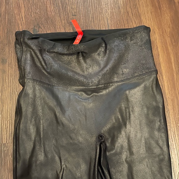 Spanx Faux Leather Leggings - Picture 4 of 6